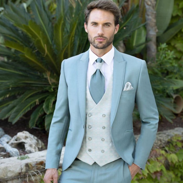 Photo collection costume