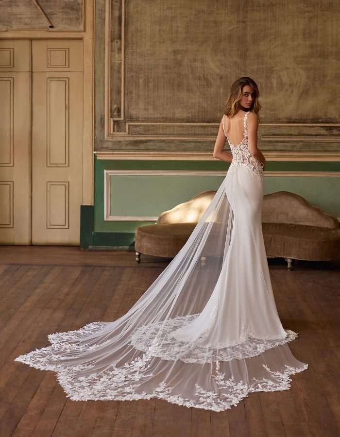 Robe de mariée Fourreau Incontournable AP - 002