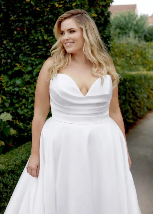 Robe de mariée- grande taille – Mawulinam – Cyra 1